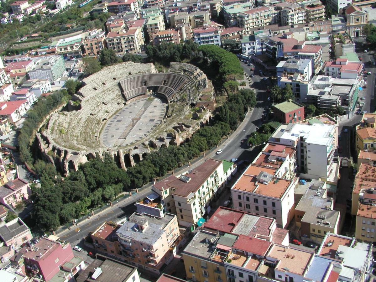 Valerio'S Flat Apartment Pozzuoli Exterior photo